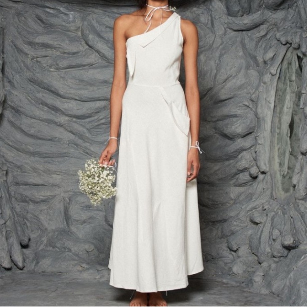 Fashion Brand Company Step Sister Attack White Gown One Shoulder Maxi Dress